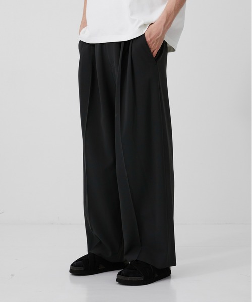 PUBLIC TOKYO(パブリックトウキョウ)の「【セットアップ可】TRIXIONウーリーワイドスラックス /春服/ウォッシャブル/ルーズ/ストレッチ/防シワ(スラックス・メンズ・ベージュ/ブラック/オリーブ・1/2)」の3枚目の写真
