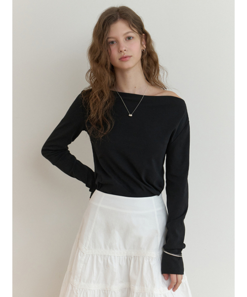 RE_L（リエル）の「Dona off shoulder t-shirt (black)（Tシャツ/カットソー・レディース・その他・FREE）」の3枚目の写真