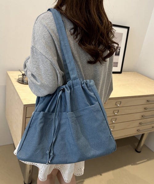 Mignonjour（ミニョンジュール）の「Mignonjour/デニム巾着トートバッグ M2899（トートバッグ・レディース・ブルー系その他/ライトブルー/ブルー・FREE）」の6枚目の写真