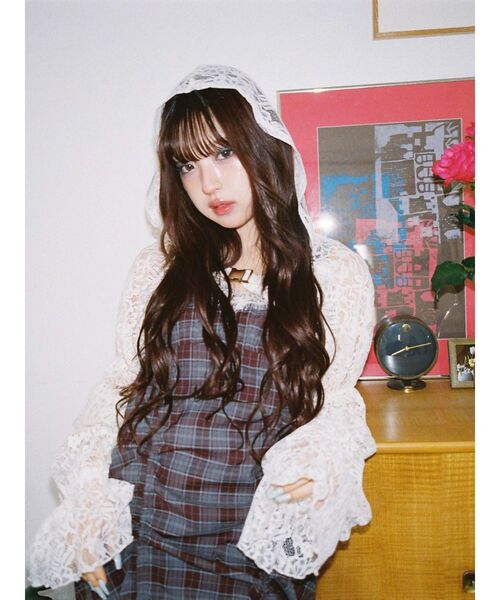 jouetie(ジュエティ)の「【MINAMI×jouetie】シャーリングキャミワンピース(ワンピース・レディース・ブルー/ブラック/ブラウン・MEDIUM)」の9枚目の写真