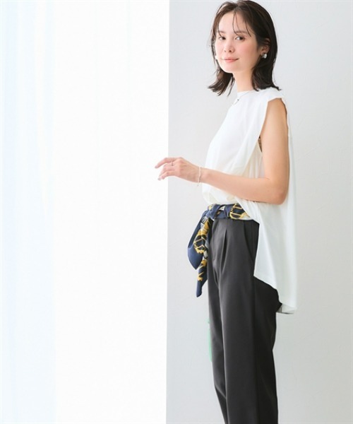 7days Life Styling（セブンデイズライフスタイリング）の「【接触冷感】シルケット加工サイドスリットフレンチスリーブトップス（Tシャツ/カットソー・レディース・ネイビー/ブルーグレー/オフホワイト/チャコール/ライトベージュ・LL/L/M/S/3L）」の10枚目の写真