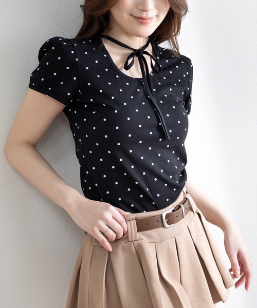 clear（クリア）の「フロントリボンドットプリント半袖カットソー［骨格ウェーブ/ガーリー/パフスリーブトップス］（Tシャツ/カットソー・レディース・ピンク/オフホワイト/ブラック・F）」の12枚目の写真