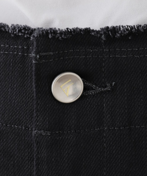 LIVINGTONE(リヴィントーン)の「LIVINGTONE DMITRI BERMUDA LT-DMITTI-B-10:ハーフパンツ(その他パンツ・レディース・ブラック・MEDIUM/SMALL)」の4枚目の写真