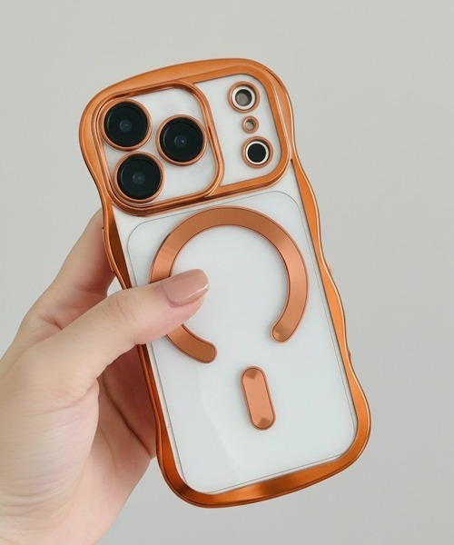Fun & Daily(ファンアンドデイリー)の「MagSafe対応 Wave Metalic iPhone 16 17 Pro ProMax Case / アイフォンケース(スマホケース/カバー・レディース・ブラック/シルバー/オレンジ・iPhone 16/iPhone 16 Pro/iPhone 17/iPhone 17 Pro/iPhone 17 Pro Max/iPhone 16 Pro Max)」の2枚目の写真