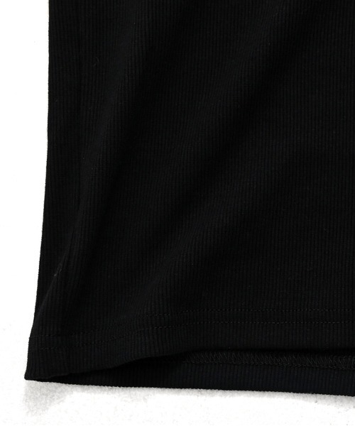 RUDOL(ルドル)の「『RUDOL/ルドル』ワンポイント刺繍テレコVネックTEE(Tシャツ/カットソー・メンズ・ブラック/ホワイト・L/M)」の7枚目の写真