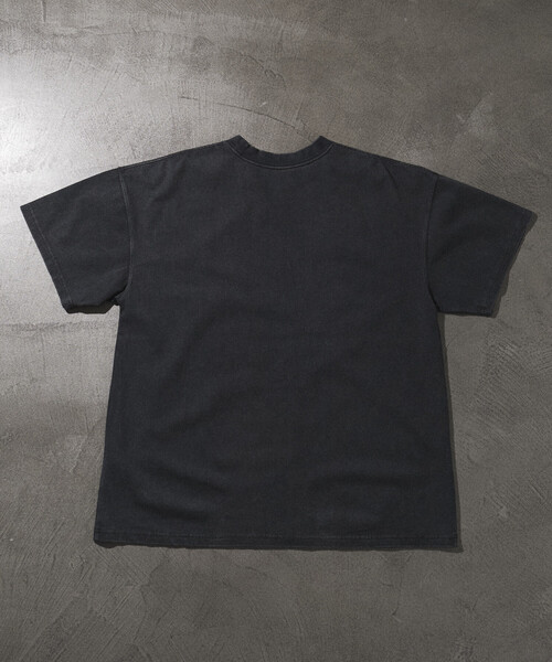 FREAK'S STORE(フリークスストア)の「【EXCLUSIVE】 Amy Winehouse / エイミー・ワインハウス グラフィッククルーネックTシャツ(Tシャツ/カットソー・メンズ・ブラック・MEDIUM/LARGE/X-LARGE)」の9枚目の写真