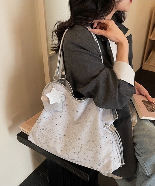 Ressaca(レサーカ)の「星柄チャーム付きショルダーバッグ(ショルダーバッグ・レディース・ブラック/ブルー/ピンク/ホワイト・FREE)」の12枚目の写真