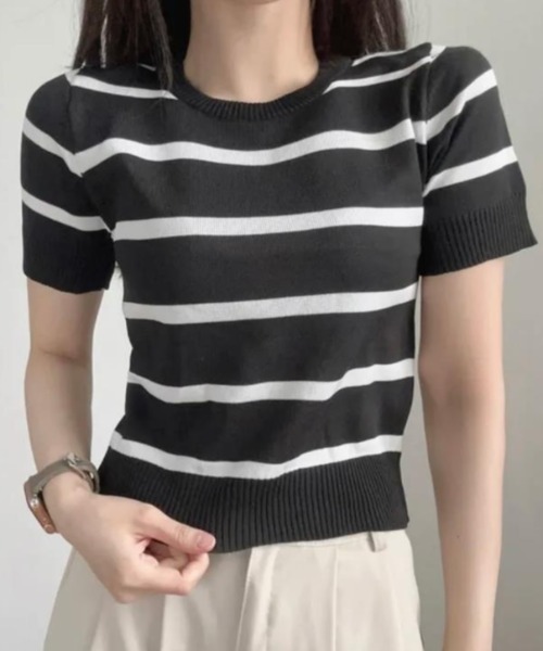 semplice（センプリチェ）の「Ｔシャツ【韓国ファッション】（Tシャツ/カットソー・レディース・ブラック/グリーン/ホワイト/ベージュ/ブルー・F）」の6枚目の写真