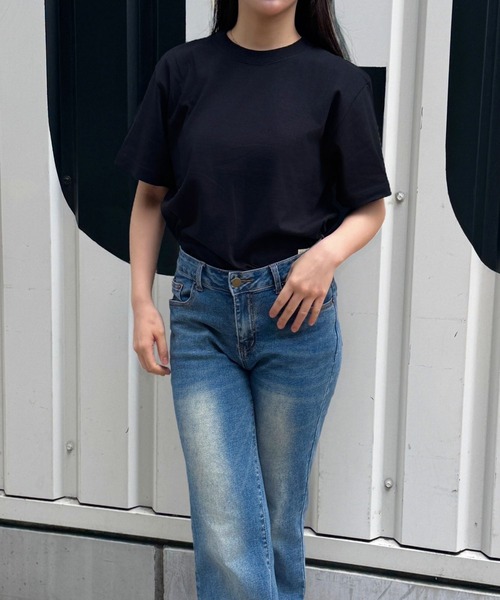 lulufa(ルルファ)の「ベーシック デイリー 半袖Tシャツ(Tシャツ/カットソー・レディース・グレー/ライトグリーン/ライトブルー/ブラック/オフホワイト・MEDIUM/SMALL)」の6枚目の写真