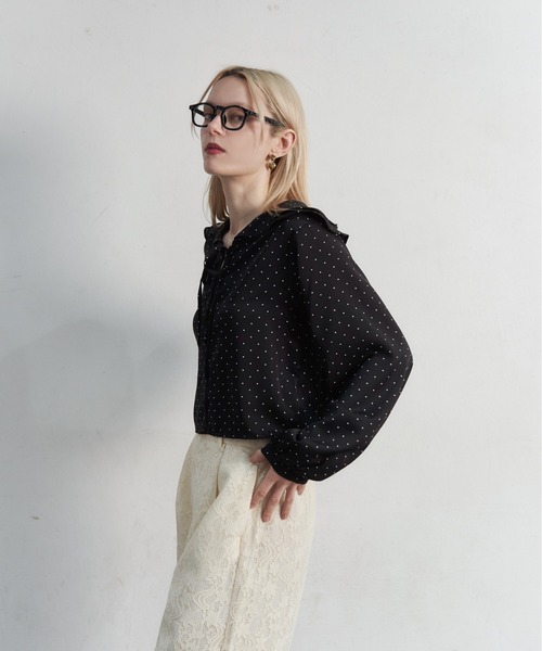 My shawty（ﾏｲｼｬｳﾃｨｰ）の「dot frill blouse（シャツ/ブラウス・レディース・ダークベージュ/ブラック・FREE）」の5枚目の写真