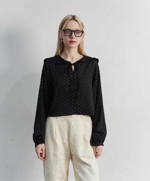 My shawty（ﾏｲｼｬｳﾃｨｰ）の「dot frill blouse（シャツ/ブラウス・レディース・ダークベージュ/ブラック・FREE）」の6枚目の写真