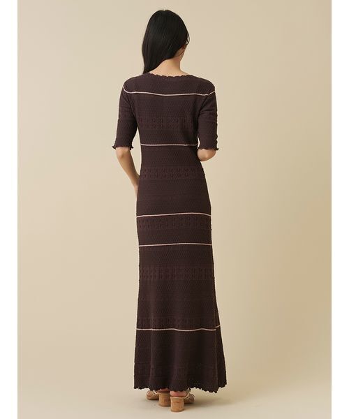 SNIDEL(スナイデル)の「クロシェライクロングニットワンピース(ワンピース・レディース・ブラック/ブラウン/ホワイト・F)」の8枚目の写真