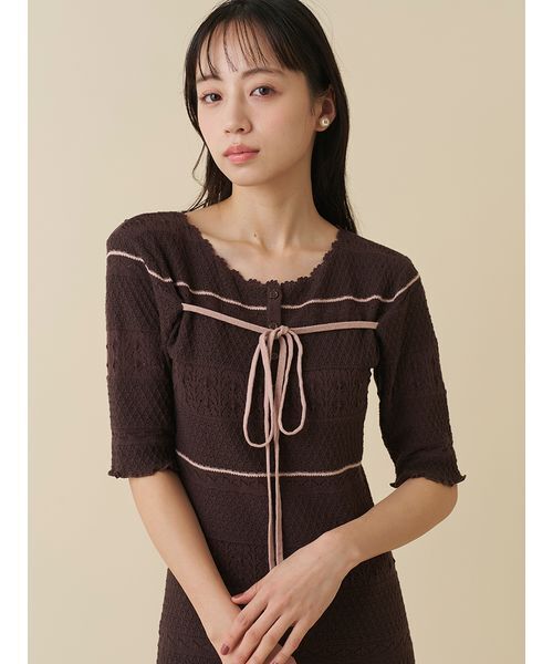 SNIDEL(スナイデル)の「クロシェライクロングニットワンピース(ワンピース・レディース・ブラック/ブラウン/ホワイト・F)」の10枚目の写真