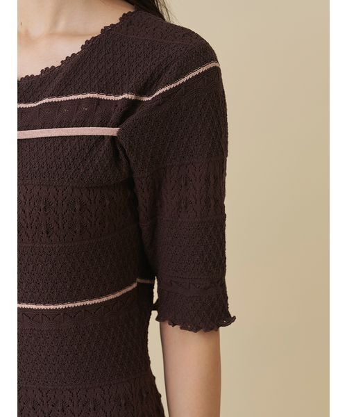 SNIDEL(スナイデル)の「クロシェライクロングニットワンピース(ワンピース・レディース・ブラック/ブラウン/ホワイト・F)」の12枚目の写真