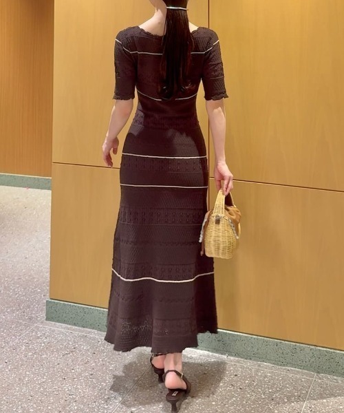 SNIDEL(スナイデル)の「クロシェライクロングニットワンピース(ワンピース・レディース・ブラック/ブラウン/ホワイト・F)」の19枚目の写真
