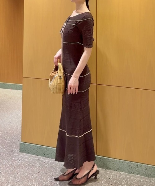SNIDEL(スナイデル)の「クロシェライクロングニットワンピース(ワンピース・レディース・ブラック/ブラウン/ホワイト・F)」の18枚目の写真