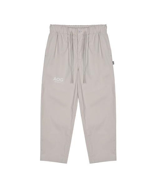 AOG PROJECT(エイオージープロジェクト)の「ライトベーシックテーパードパンツ(ベージュ)(スラックス・メンズ・ベージュ・LARGE/X-LARGE)」の7枚目の写真