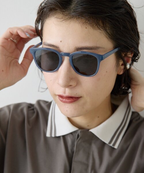 ear PAPILLONNER(イアパピヨネ)の「【A.KJAERBEDE(エキアビド)】BATE26SS/サングラス(その他雑貨・レディース・サックスブルー・FREE)」の1枚目の写真
