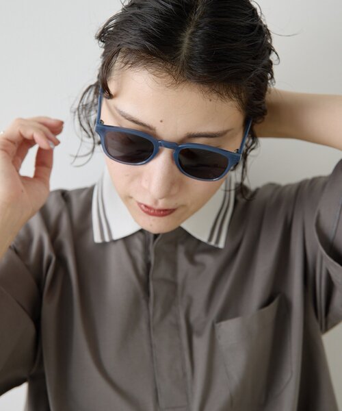 ear PAPILLONNER(イアパピヨネ)の「【A.KJAERBEDE(エキアビド)】BATE26SS/サングラス(その他雑貨・レディース・サックスブルー・FREE)」の2枚目の写真