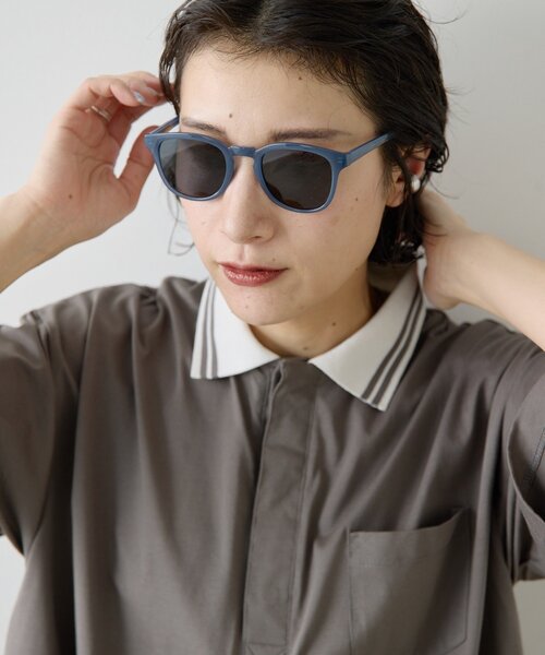 ear PAPILLONNER(イアパピヨネ)の「【A.KJAERBEDE(エキアビド)】BATE26SS/サングラス(その他雑貨・レディース・サックスブルー・FREE)」の4枚目の写真