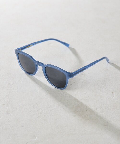 ear PAPILLONNER(イアパピヨネ)の「【A.KJAERBEDE(エキアビド)】BATE26SS/サングラス(その他雑貨・レディース・サックスブルー・FREE)」の6枚目の写真
