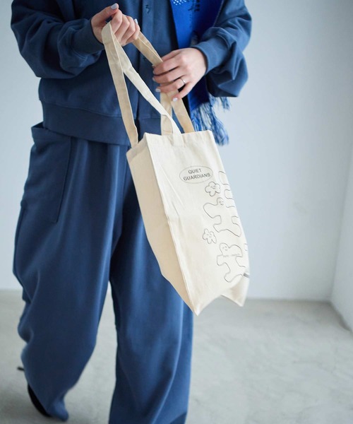 I am I in fact...(アイアムアイインファクト)の「GARDIANS TOTEBAG(トートバッグ・レディース・ベージュ・FREE)」の2枚目の写真