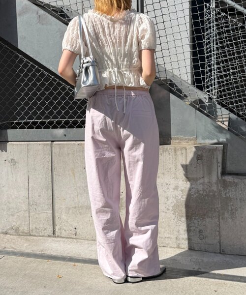 w closet(ダブルクローゼット)の「イージーギャザーPT(その他パンツ・レディース・ピンク/ネイビー/オフホワイト・MEDIUM/SMALL)」の18枚目の写真