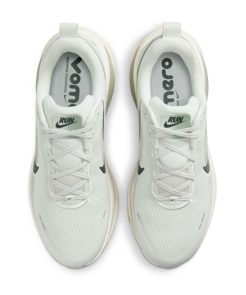 NIKE(ナイキ)の「ナイキ ボメロ 18 メンズ ロード ランニングシューズ / Nike Vomero 18 Men's Road Running Shoes HM6803-020 Spruce Aura(スニーカー・メンズ・グリーン系その他・24.5/25.5/25/28.5/28/27.5/27/26.5/26/24/29.5/29)」の6枚目の写真