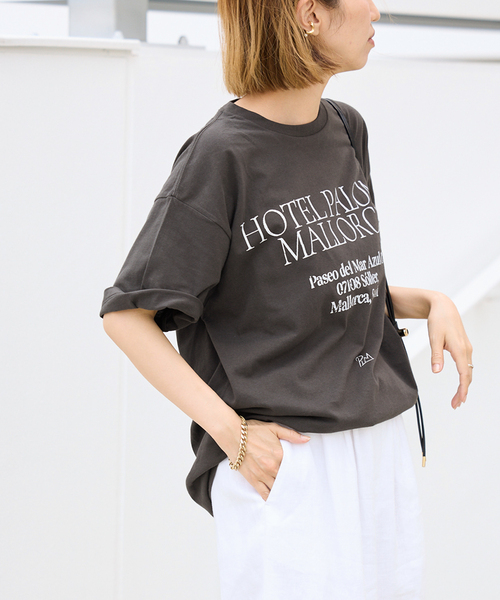 FRAMeWORK(フレームワーク)の「SKIN HOTEL PALOMA MALLORCA T(Tシャツ/カットソー・レディース・ベージュ/スミクロ/ホワイト・FREE)」の7枚目の写真