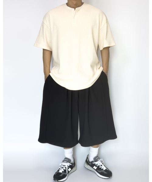 PACIENCIA(パシエンシア)の「オーバーサイズワッフルヘンリーネック半袖アイボリー(Tシャツ/カットソー・メンズ・その他・LARGE/X-LARGE/XX-LARGE)」の2枚目の写真