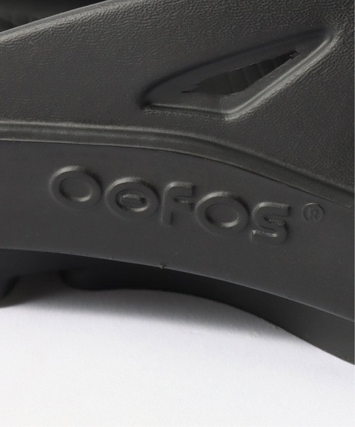 OOFOS(ウーフォス)の「OOFOS / ウーフォス OOriginal(サンダル・メンズ・ブラック・100/90/80/70)」の7枚目の写真