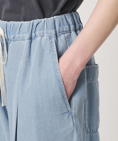 BEAUTY&YOUTH UNITED ARROWS(ビューティーアンドユースユナイテッドアローズ)の「【WEB限定】ライトデニム イージーパンツ ウォッシャブル(デニムパンツ・レディース・ライトブルー/ネイビー・L/M/S)」の6枚目の写真