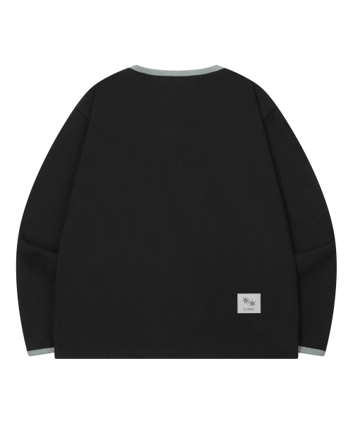 COIRIS(コイリス)の「ステイプルボタンワッフル配色オーバーサイズ長袖Tシャツ男女共用(Tシャツ/カットソー・レディース・ブラック・FREE)」の2枚目の写真