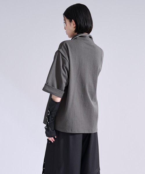 Ellno Loset(エルノロゼット)の「2wayショルダーハイネックプルオーバー(Tシャツ/カットソー・メンズ・チャコール/ブラック・SMALL/LARGE/MEDIUM)」の7枚目の写真