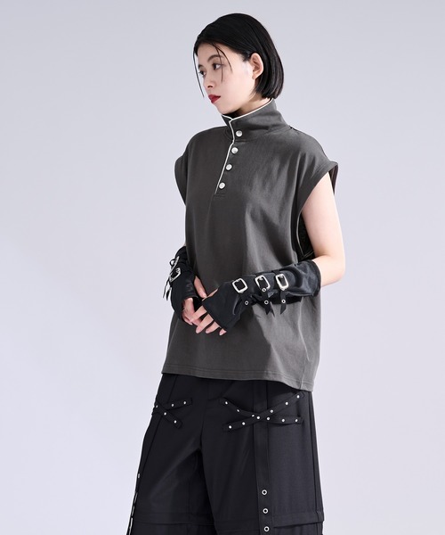 Ellno Loset(エルノロゼット)の「2wayショルダーハイネックプルオーバー(Tシャツ/カットソー・メンズ・チャコール/ブラック・SMALL/LARGE/MEDIUM)」の11枚目の写真