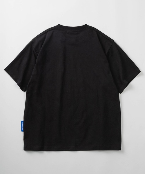 SEQUENZ（シークエンズ）の「【72】【SEQUENZ/シークエンズ】モグモグ拉麺＆スペースキャット ルーズ クルーネック Tシャツ/アニマル柄/猫好き（Tシャツ/カットソー・メンズ・ホワイト/ブラック系/ホワイト系/ブラック・L/M）」の6枚目の写真