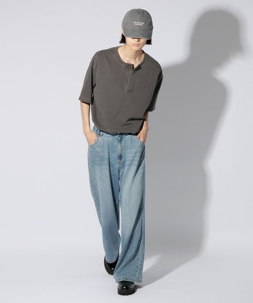 LAKOLE(ラコレ)の「フェードダンボールヘンリー / 1048838(Tシャツ/カットソー・メンズ・ベージュ/レッド/チャコール・MEDIUM/LARGE)」の7枚目の写真