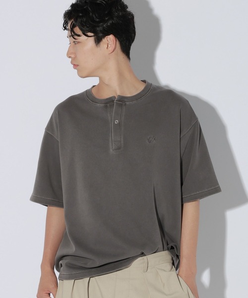 LAKOLE(ラコレ)の「フェードダンボールヘンリー / 1048838(Tシャツ/カットソー・メンズ・ベージュ/レッド/チャコール・MEDIUM/LARGE)」の14枚目の写真