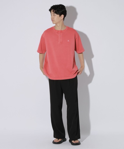 LAKOLE(ラコレ)の「フェードダンボールヘンリー / 1048838(Tシャツ/カットソー・メンズ・ベージュ/レッド/チャコール・MEDIUM/LARGE)」の17枚目の写真
