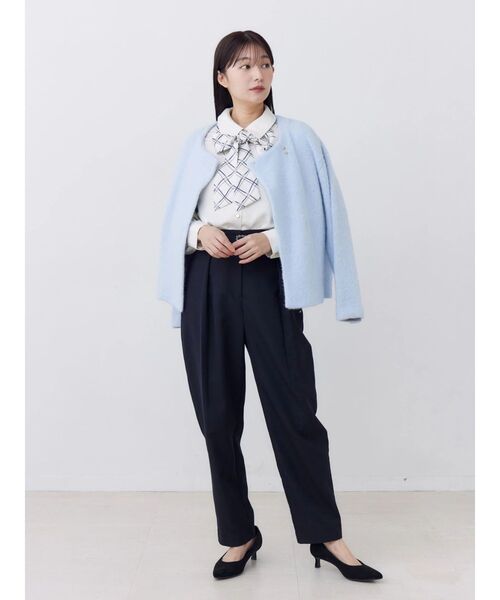 TONAL(トーナル)の「ビジューベルトカーブパンツ(スラックス・レディース・アイボリー/ネイビー/ブラウン・MEDIUM/SMALL)」の17枚目の写真