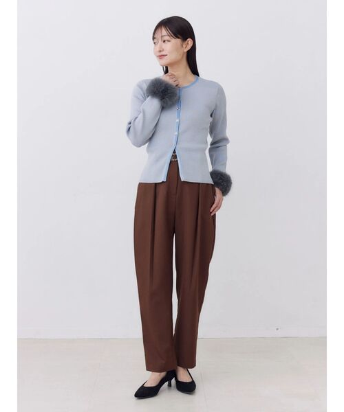 TONAL(トーナル)の「ビジューベルトカーブパンツ(スラックス・レディース・アイボリー/ネイビー/ブラウン・MEDIUM/SMALL)」の22枚目の写真