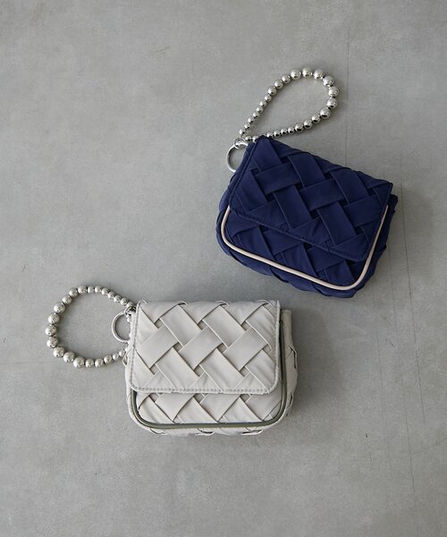BIRTHDAY BAR(バースデイバー)の「Suede Tissue Pocket Charm Pouch チャームポーチ(ポーチ・レディース・ベージュ/ネイビー・0)」の4枚目の写真