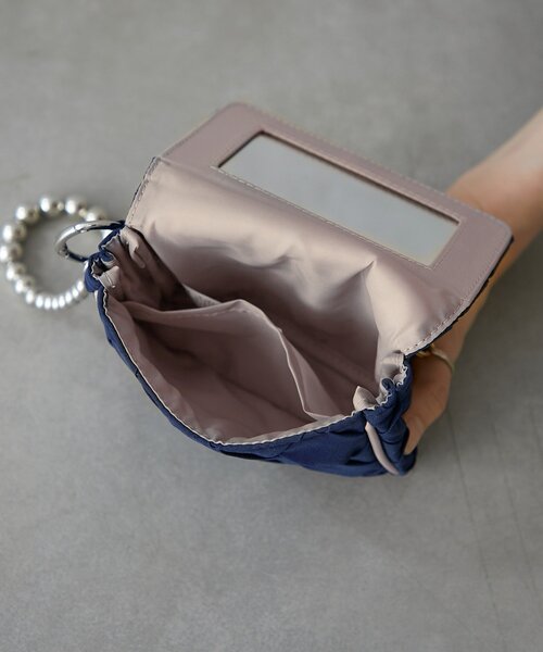 BIRTHDAY BAR(バースデイバー)の「Suede Tissue Pocket Charm Pouch チャームポーチ(ポーチ・レディース・ベージュ/ネイビー・0)」の16枚目の写真