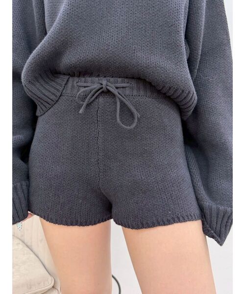 EVRIS(エヴリス)の「ダブルジャガードニットショートパンツ【セットアップ着用可能】(その他パンツ・レディース・ブラック/ピンク/アイボリー/その他1・FREE)」の1枚目の写真