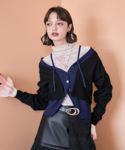 HARE(ハレ)の「2wayハイショクレイヤーVネックカーディガン(HARE)(カーディガン/ボレロ・レディース・レッド/ブラック・FREE)」の17枚目の写真