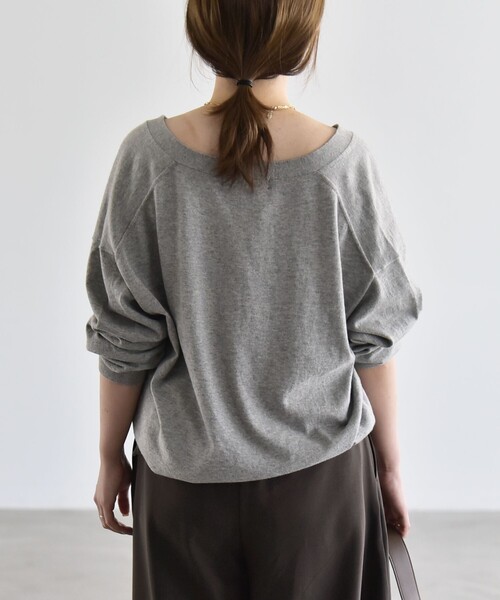 quaranciel(カランシエル)の「quaranciel:〈手洗い可能〉カシミヤ ミックス Vネック ドロスト カーディガン(カーディガン/ボレロ・レディース・ライトグレー/ブラウン・ONE SIZE)」の22枚目の写真