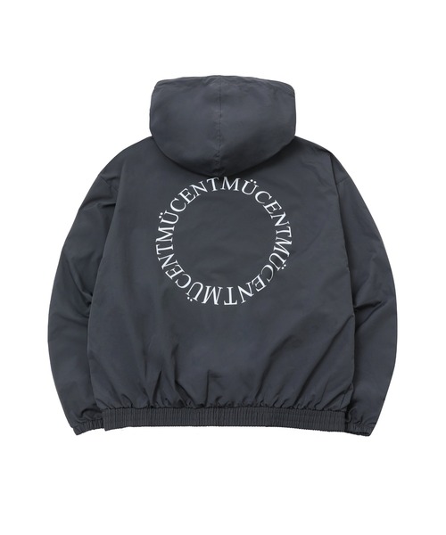 MUCENT(ムセント)の「◇MUCENT◇ブランド直輸入正規品/バックラウンド・ウィンドブレーカー Back Round Windbreaker(ブルゾン・レディース・ブラック/チャコール・FREE)」の5枚目の写真