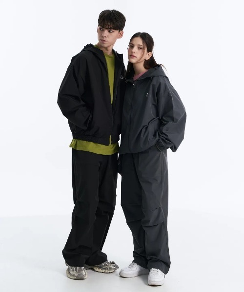 MUCENT(ムセント)の「◇MUCENT◇ブランド直輸入正規品/バックラウンド・ウィンドブレーカー Back Round Windbreaker(ブルゾン・レディース・ブラック/チャコール・FREE)」の22枚目の写真