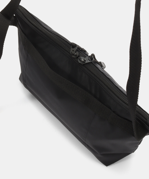 JOURNAL STANDARD relume（ジャーナルスタンダード　レリューム）の「【BAGS IN PROGRESS】 Fanny pack crossbody（ショルダーバッグ・レディース・ブラック・FREE）」の9枚目の写真