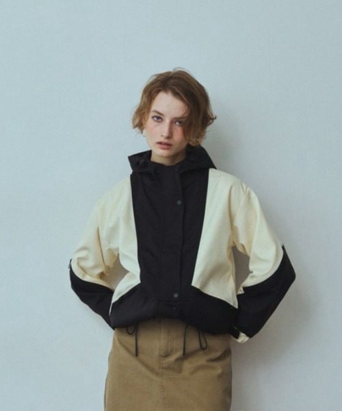 RiC(リック)の「COLOR BLOCK WINDBREAKER JACKET(ブルゾン・レディース・ミント/ブラック・FREE)」の13枚目の写真